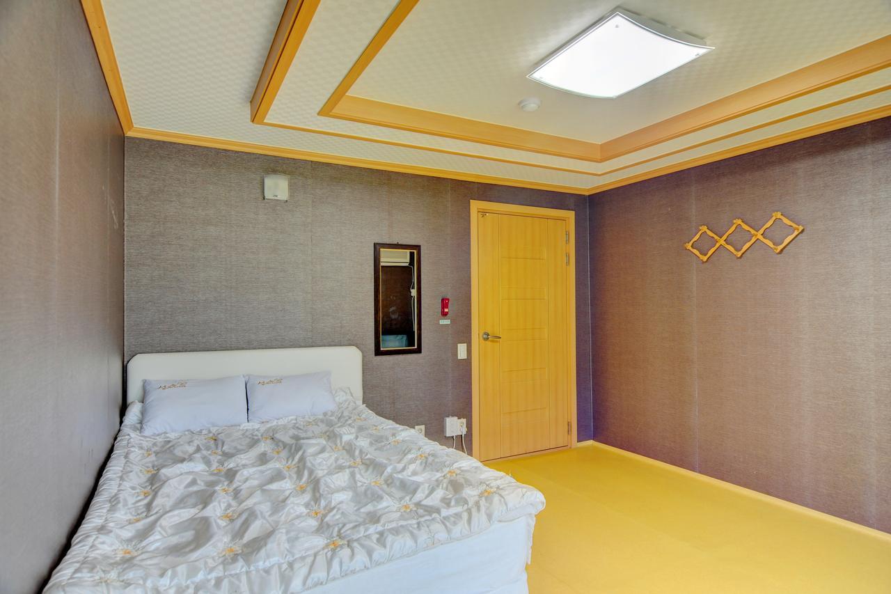 Sungbo Youth Hostel Mungyeong Экстерьер фото